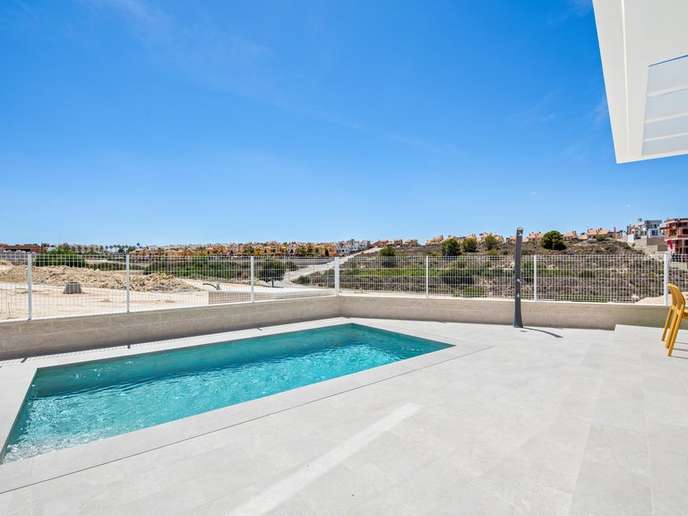 Villa for Sale in La Finca Golf, Alicante 30