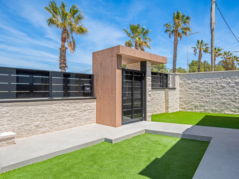 Villa for Sale in La Finca Golf, Alicante 50