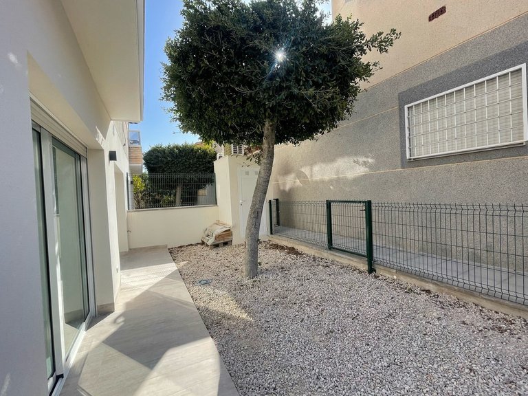 Apartment for Sale in Torrevieja, Alicante 41
