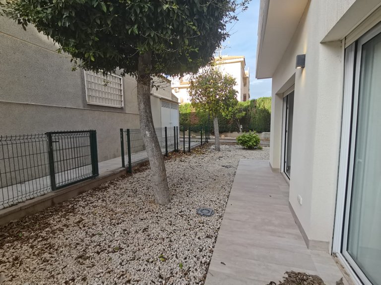 Apartment for Sale in Torrevieja, Alicante 46