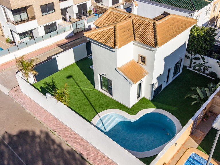 Villa for Sale in Orihuela Costa, Alicante 2
