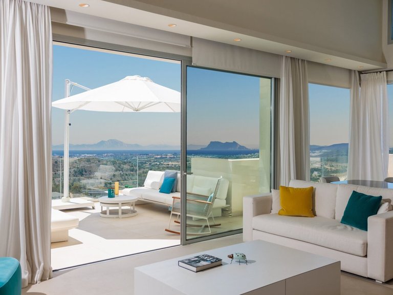 Penthouse for Sale in Benahavís, Malaga 1
