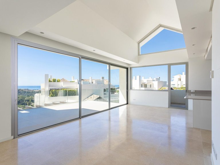 Apartment for Sale in Benahavís, Malaga 11