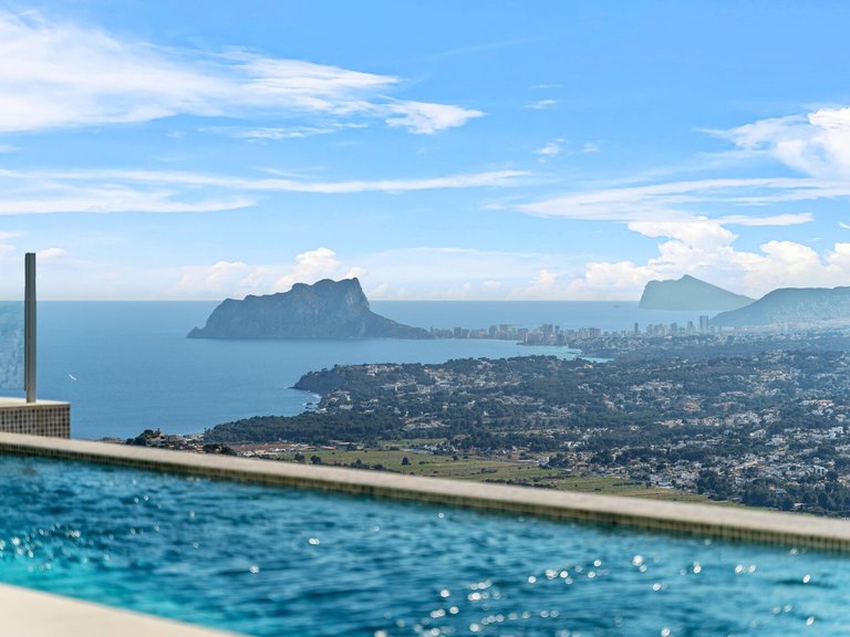 Villa for Sale in Cumbre Del Sol, Alicante 8