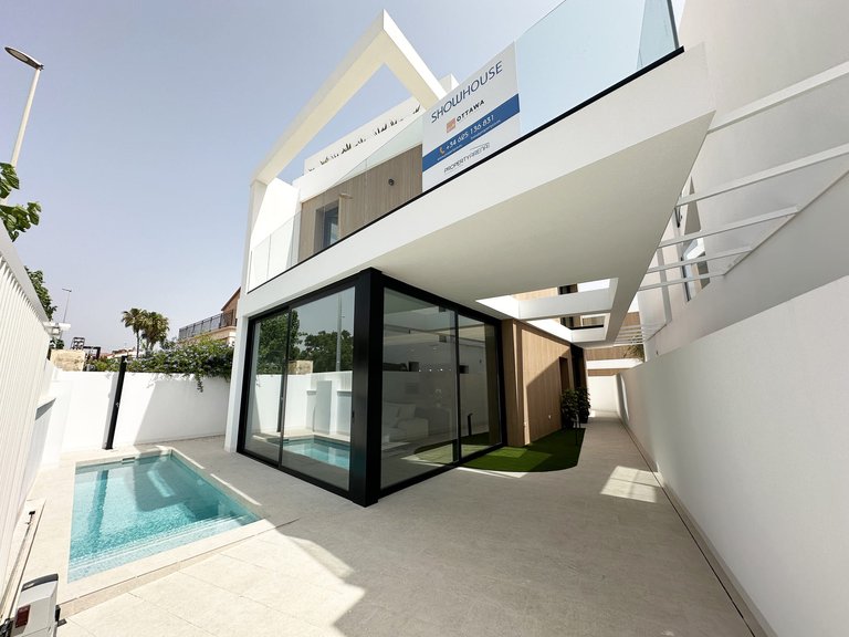 Villa for Sale in Torre De La Horadada, Alicante 38