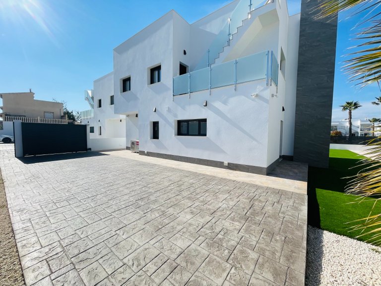 Villa for Sale in Torrevieja, Alicante 45