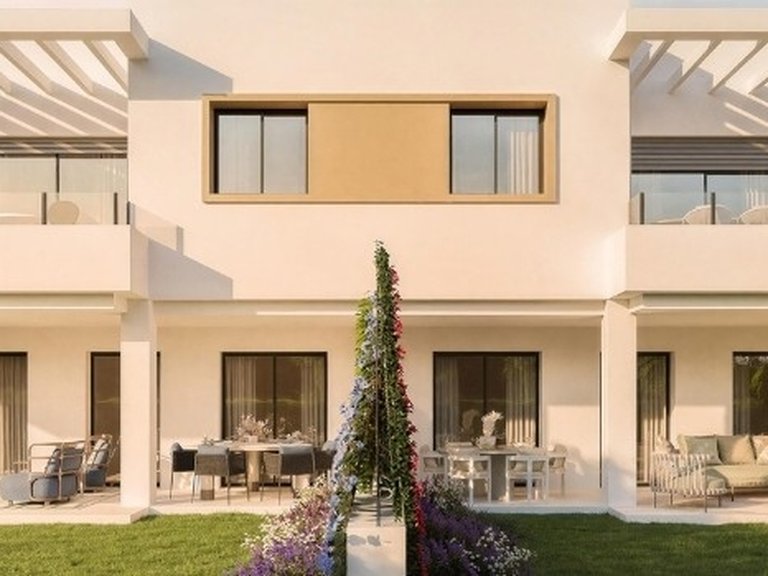 Town House for Sale in Estepona, Malaga 11