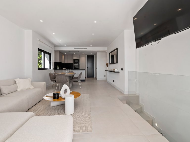 Penthouse for Sale in El Paraíso, Malaga 20