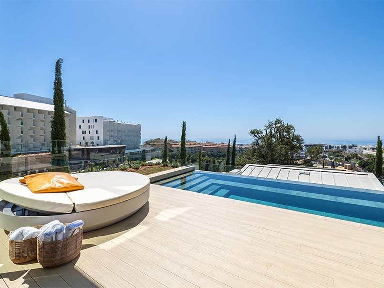 Penthouse for Sale in La Capellania, Malaga 3