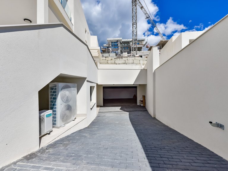Villa for Sale in Finestrat, Alicante 16