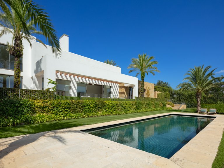 Villa for Sale in Casares, Malaga 9