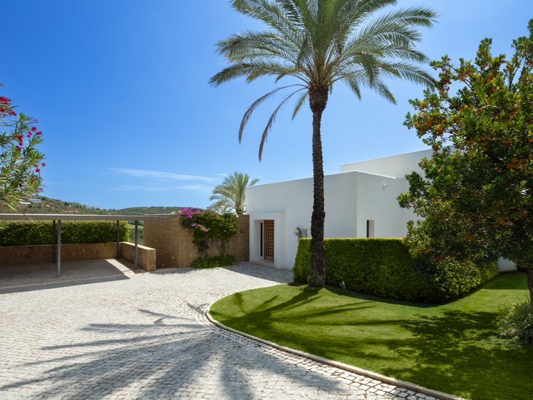 Villa for Sale in Casares, Malaga 10