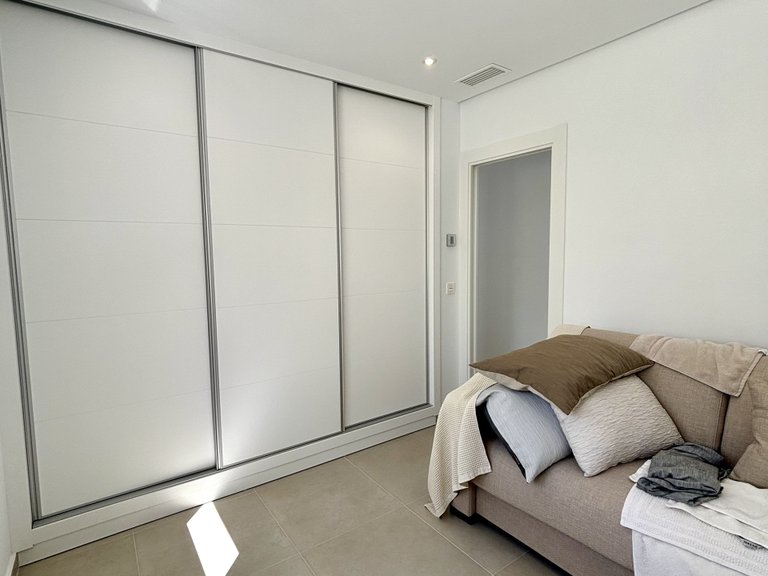 Villa for Sale in Benijofar, Alicante 42