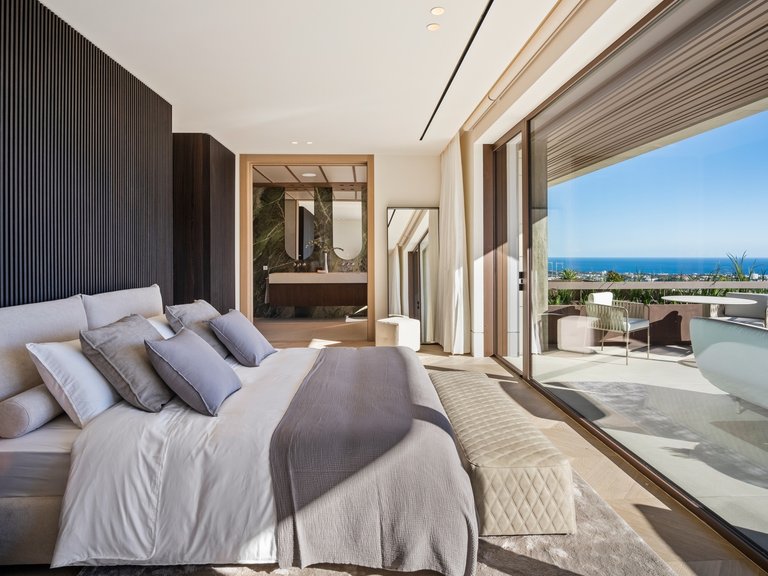 Villa for Sale in Benahavís, Malaga 8