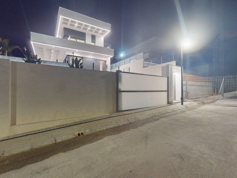 Villa for Sale in Finestrat, Alicante 23
