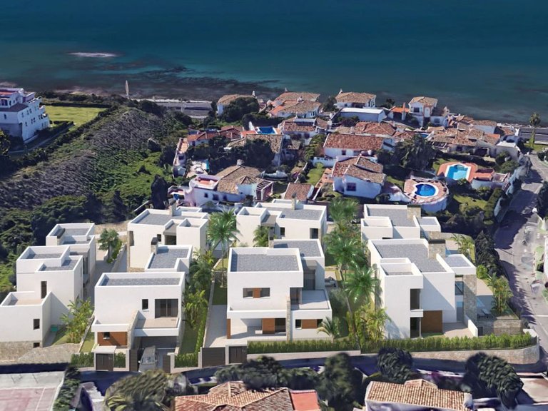 Villa for Sale in Las Farolas, Malaga 2