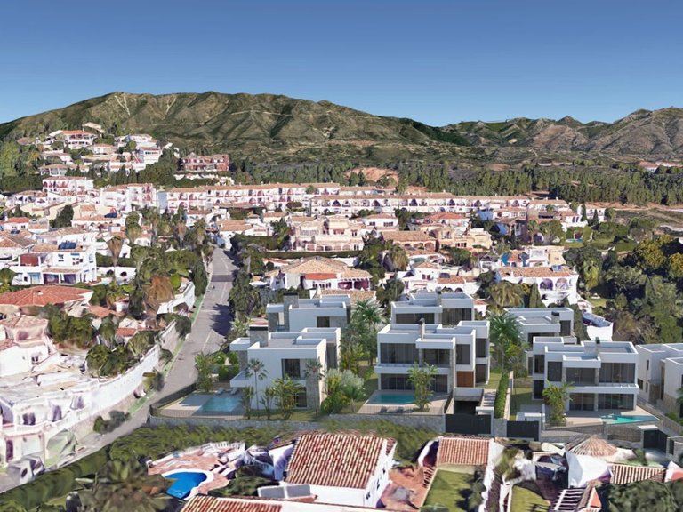 Villa for Sale in Las Farolas, Malaga 3