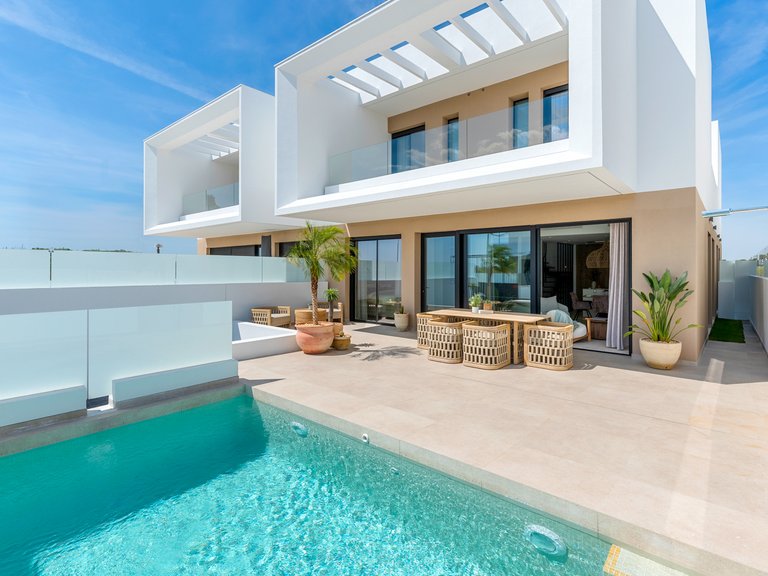 Town House for Sale in Dolores, Alicante 2