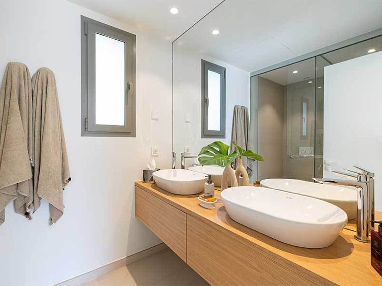 Villa for Sale in La Capellania, Malaga 25