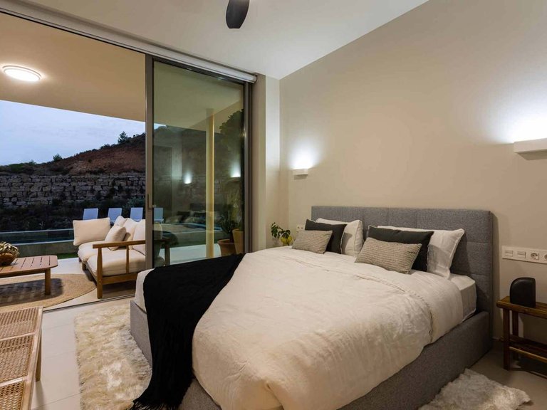 Villa for Sale in La Capellania, Malaga 27