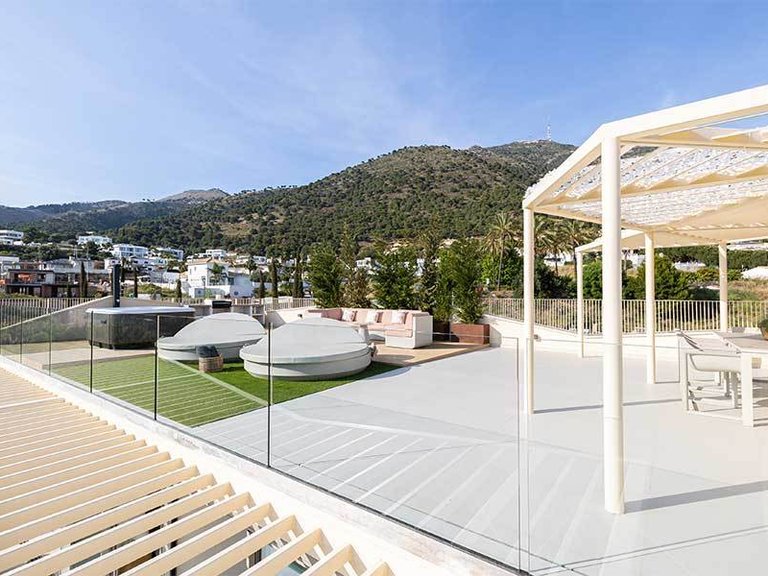 Villa for Sale in La Capellania, Malaga 37