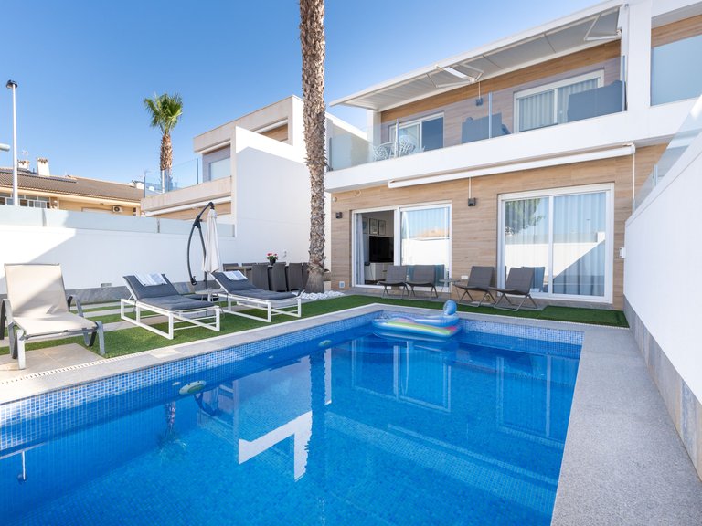 Villa for Sale in San Pedro Del Pinatar, Murcia 1