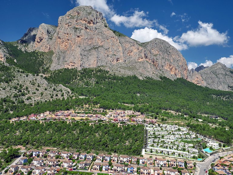 Villa for Sale in Polop, Alicante 13