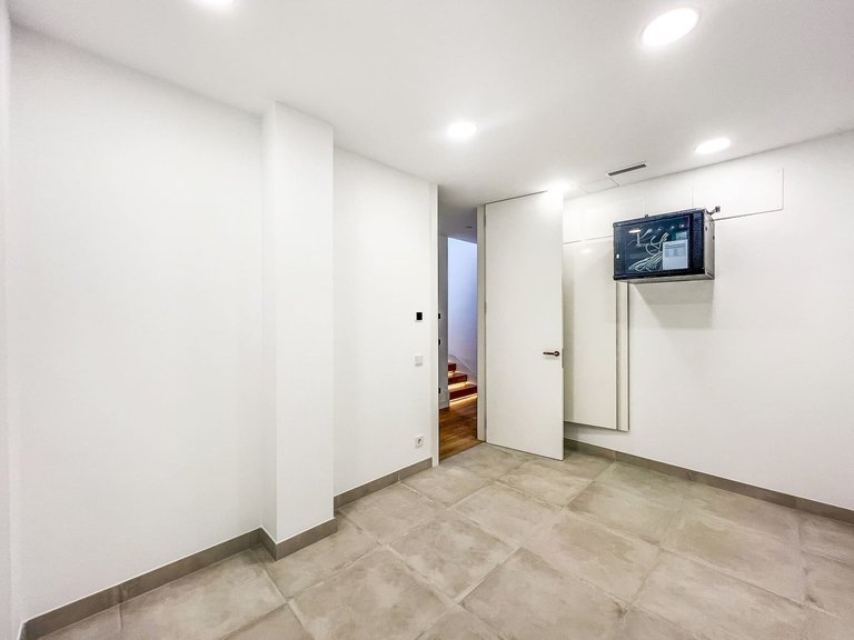 Villa for Sale in Marbella, Malaga 45