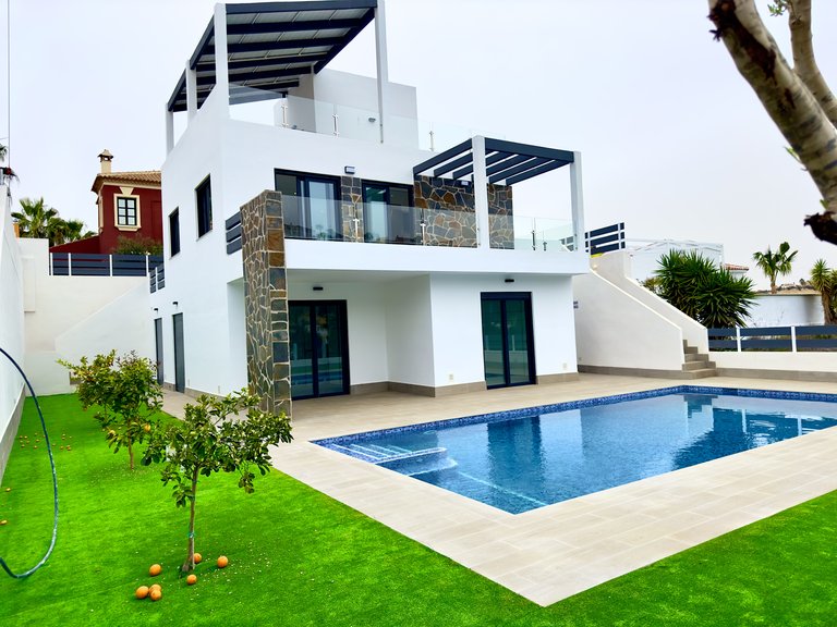 Villa for Sale in Ciudad Quesada, Alicante 16