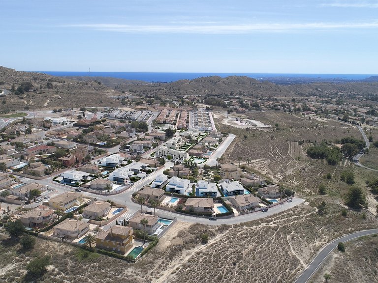 Villa for Sale in Busot, Alicante 18