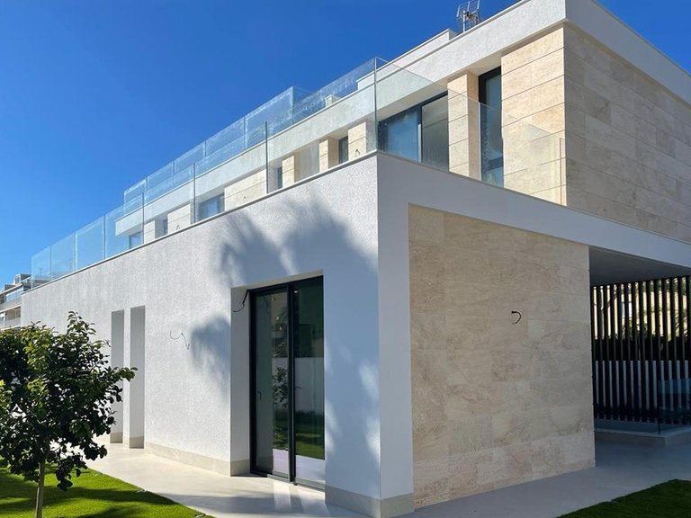 Villa for Sale in Orihuela Costa, Alicante 2