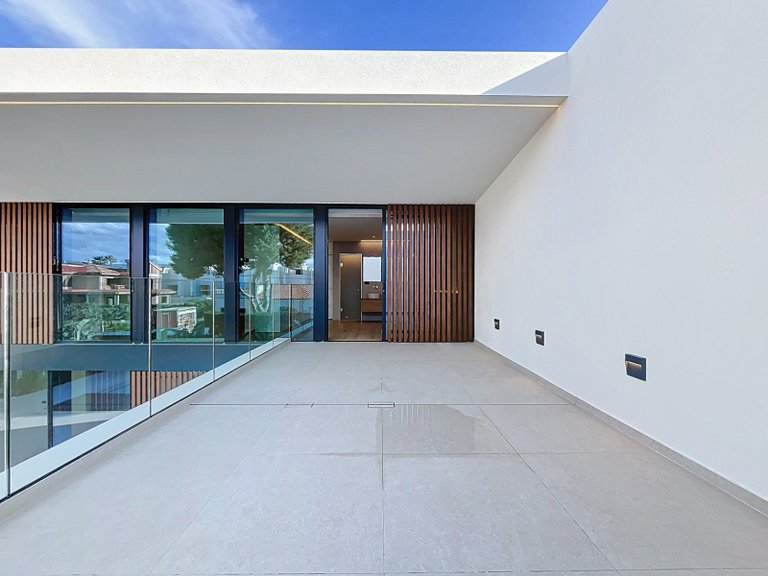 Villa for Sale in El Albir, Alicante 28