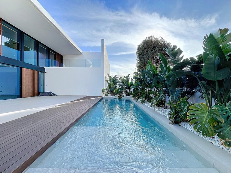 Villa for Sale in El Albir, Alicante 2