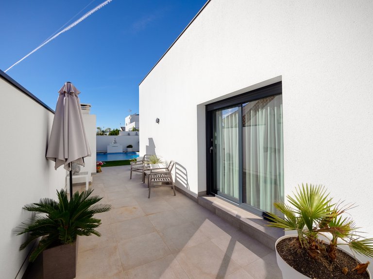 Villa for Sale in Formentera Del Segura, Alicante 9