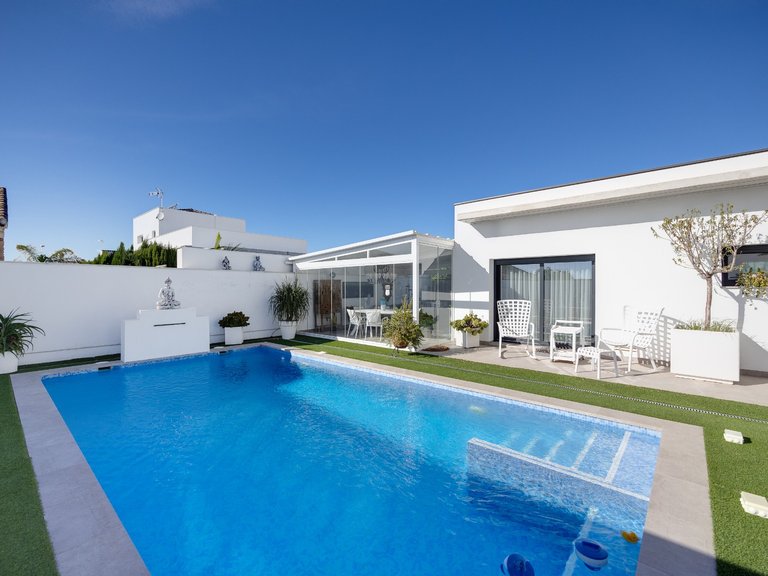 Villa for Sale in Formentera Del Segura, Alicante 3
