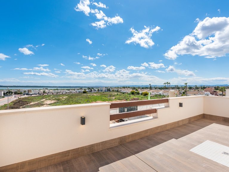 Villa for Sale in Los Montesinos, Alicante 32