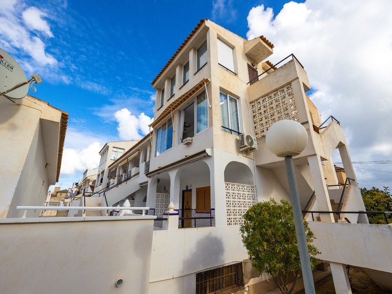Apartment for Sale in Torrevieja, Alicante 37