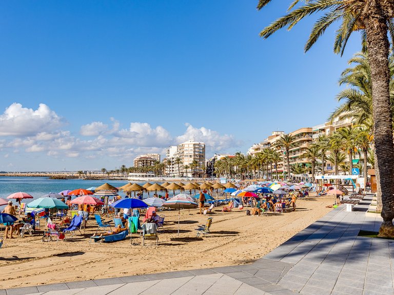 Apartment for Sale in Torrevieja, Alicante 48