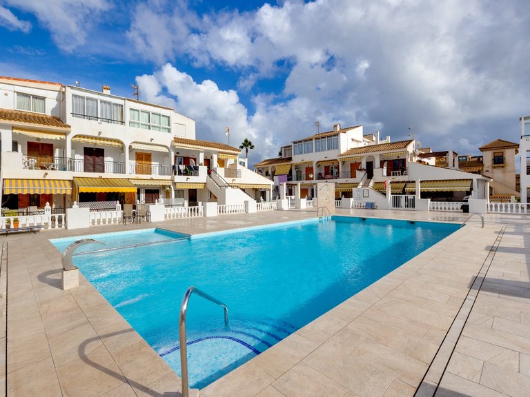 Apartment for Sale in Torrevieja, Alicante 27