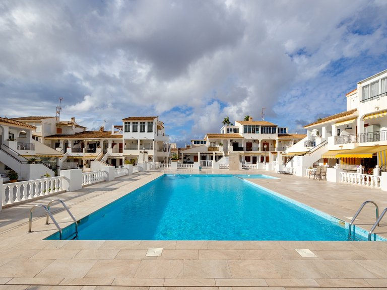 Apartment for Sale in Torrevieja, Alicante 28