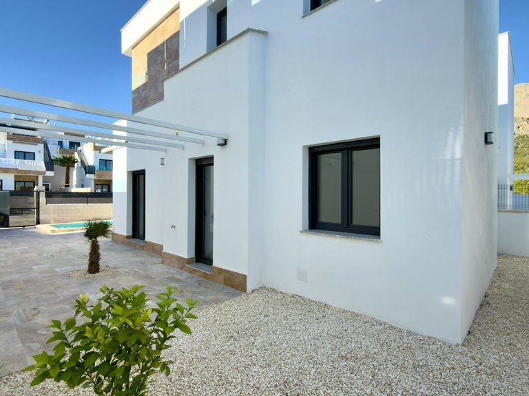 Villa for Sale in Polop, Alicante 8