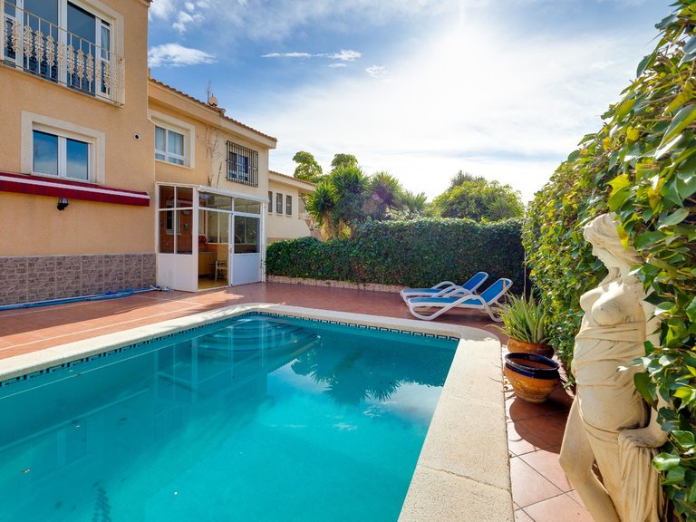 Villa for Sale in Torrevieja, Alicante 6