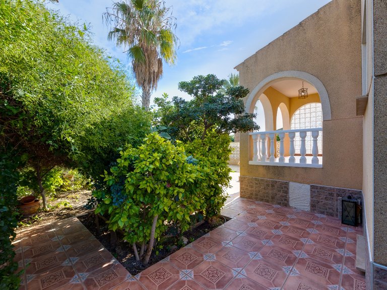 Villa for Sale in Torrevieja, Alicante 15