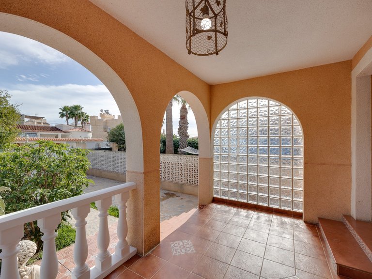 Villa for Sale in Torrevieja, Alicante 10