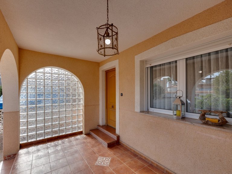 Villa for Sale in Torrevieja, Alicante 11