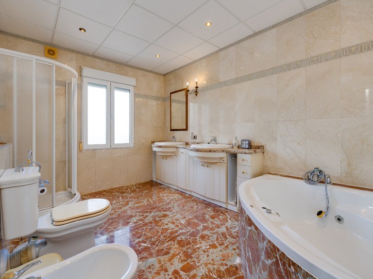 Villa for Sale in Torrevieja, Alicante 45