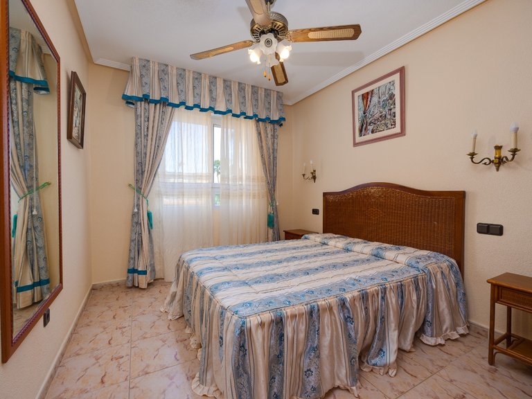 Villa for Sale in Torrevieja, Alicante 33