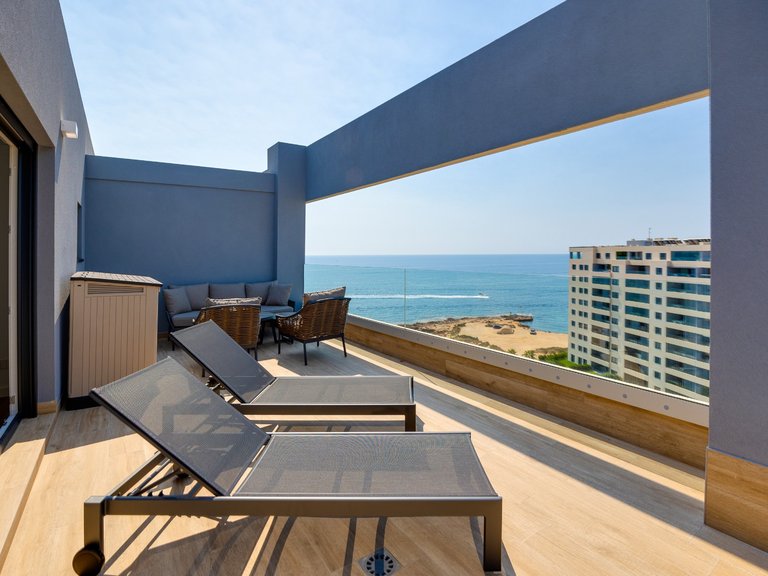 Penthouse for Sale in Punta Prima, Alicante 45