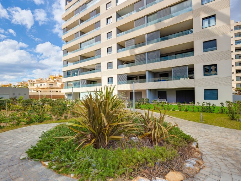 Penthouse for Sale in Punta Prima, Alicante 9