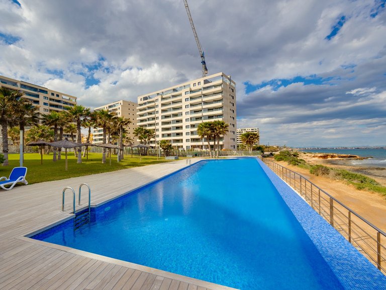Penthouse for Sale in Punta Prima, Alicante 11